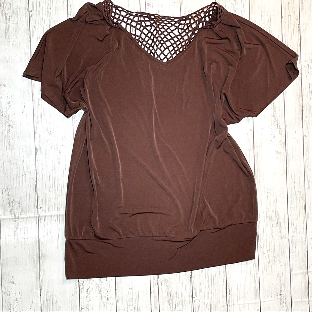 Cato Large Brown short sleeve v-neck lattice back